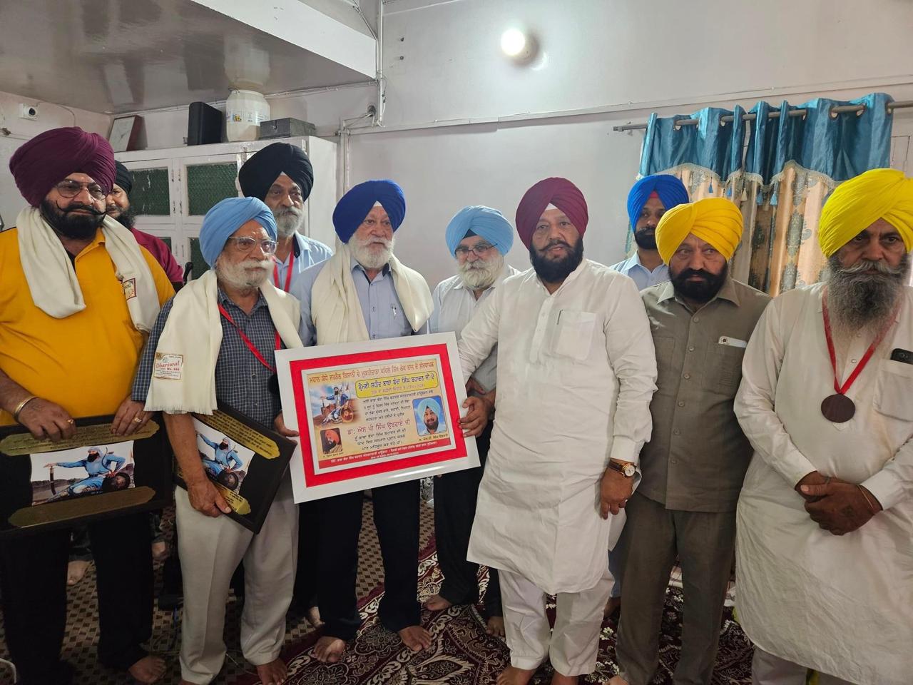 डॉ. एसपी सिंह ओबरॉय को बाबा बंदा सिंह बहादुर मेमोरियल अवार्ड से सम्मानित किया गया